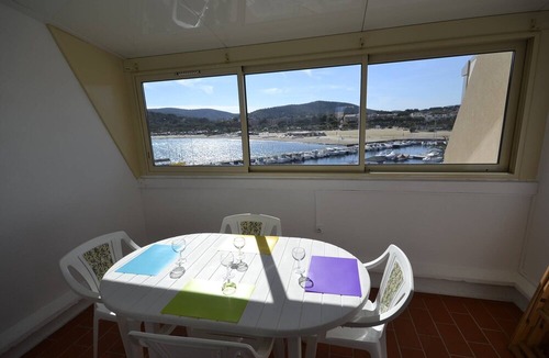 La Faviere Apartment | SPACIOUS 2 ROOMS CROSSING SEA VIEW