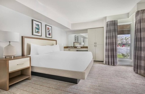 Canyon Corridor Hotel | Spacious 2 Units Close to Downtown Palm Springs Attractions