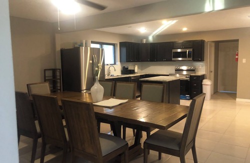 Crosby House | Spacious 2300SF, Recently Rehabbed, Large Living