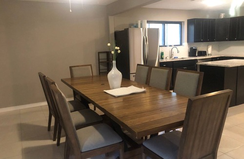 Crosby House | Spacious 2300SF, Recently Rehabbed, Large Living!