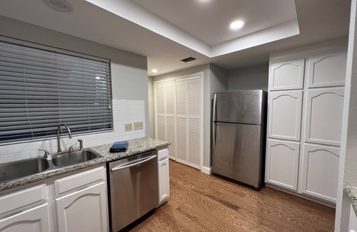 South Arlington House | Spacious 2BD 2BA FreeWiFi Parking 12 mi - AT&T Stadium, Globe Life Field, TLive!