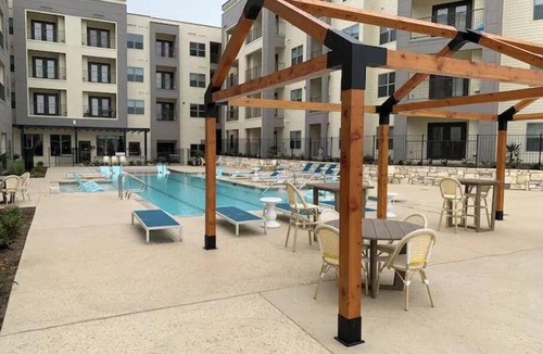 Dreamhill Estates House | Spacious 2bd/2BA in Medical Center *Free Parking*