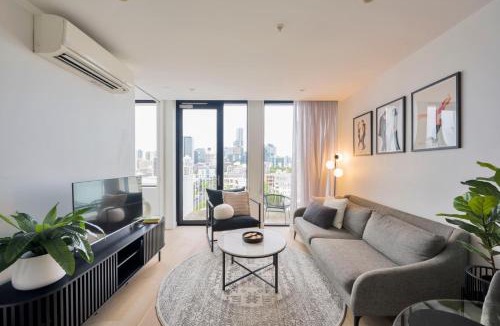 Spring Hill Apartment | Spacious 2bed 2bath Apartment with City Views