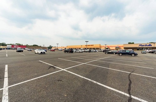 Floral Park Apartment | Spacious 2BR/2BA Elmont Apt – Private Entry