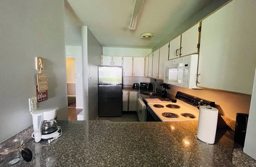 Elkins Park Apartment | Spacious 2BR/2BA | Monthly Discount