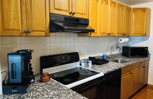 Elkins Park Apartment | Spacious 2BR/2BA with Hardwood Floors, Monthly Discount