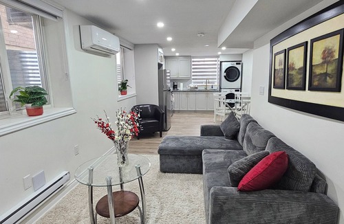 Ayr Apartment | Spacious 2BR 2WR Suite/New Home Discount/Sleeps 6