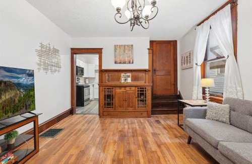 South Como Apartment | Spacious 2BR Across from Como Lake - Bramble