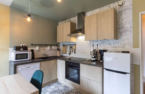 Eaux-Bonnes Apartment | Spacious 2BR Apt, Sleeps 8, Fully-Equipped Kitchen, Ski Locker