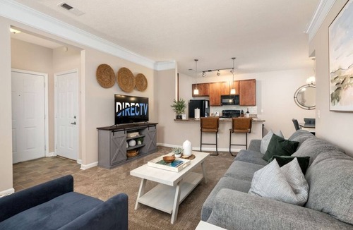 Summit Station Apartment | Spacious 2BR | Attached Garage | Near Data Centers