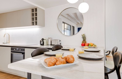 Quartier des Invalides Apartment | Spacious 2BR by Musee d'Orsay - Seine