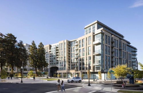 Heritage District Condo | Spacious 2BR Condo at The Martin with Pool