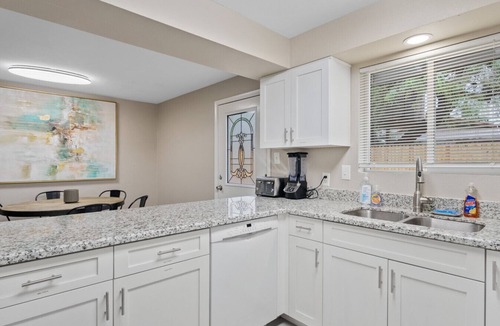 Mesa Apartment | Spacious 2BR condo by downtown Mesa free parking
