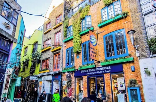 Soho Apartment | Spacious 2BR Covent Garden Flat ~ Theatre District