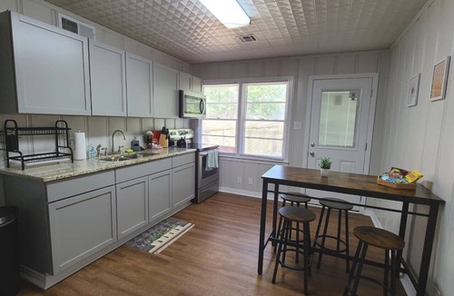 Temple Villa | Spacious 2BR Duplex | Near Baylor Scott & White