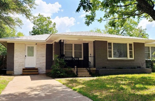 Temple Villa | Spacious 2BR Duplex | Near Baylor Scott & White