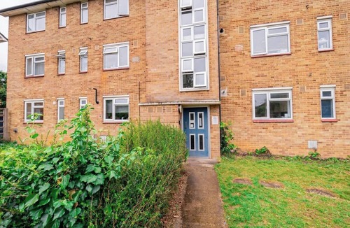 Oxford Apartment | Spacious 2BR Flat @ Summertown | Sleeps 7 | 5 Star