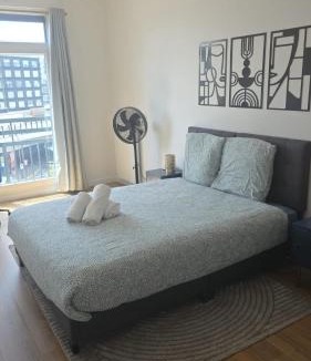 Les Puces de Saint-Ouen Apartment | Spacious 2BR flat with Balcony In the greater Paris area