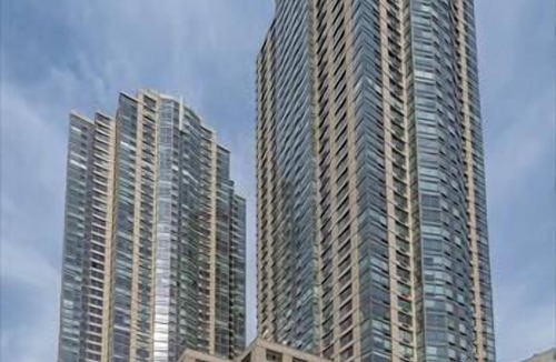 Hudson Exchange Apartment | Spacious 2BR | Full Kitchen | Minutes to PATH | Jersey City by GLS
