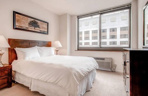 Hudson Exchange Apartment | Spacious 2BR | Fully Equipped Gym | Near PATH by GLS