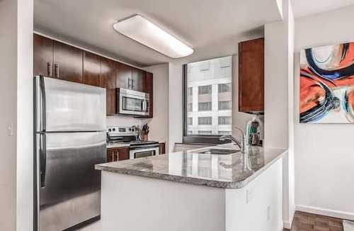 Hudson Exchange Apartment | Spacious 2BR | Fully Equipped Gym | Near PATH by GLS