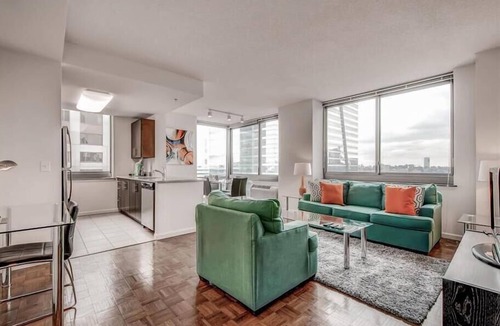 Hudson Exchange Apartment | Spacious 2BR | Fully Equipped Gym | Near PATH by GLS