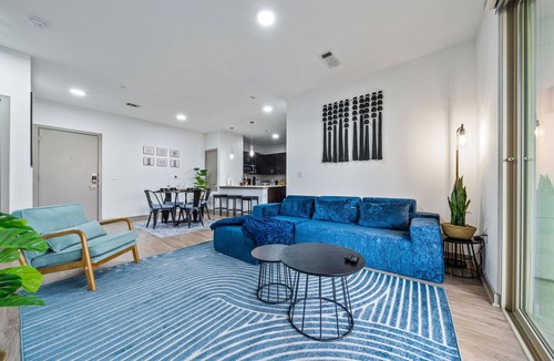 North Burnet Apartment | Spacious 2BR Near The Domain — Sleeps 8