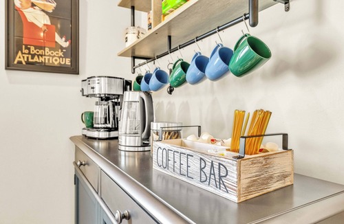 Brookfield House | Spacious 2BR Retreat Full Basement Coffee Bar Pet Friendly