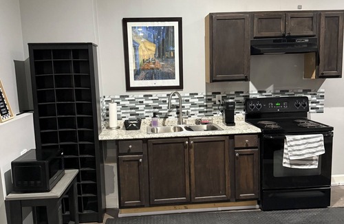 Lawrenceville House | Spacious 2BR Suite + Pool Table InPatio + Private