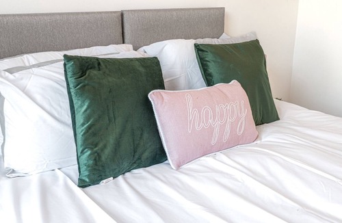 Barrow-in-Furness Apartment | Spacious 3 Bedroom Apartment