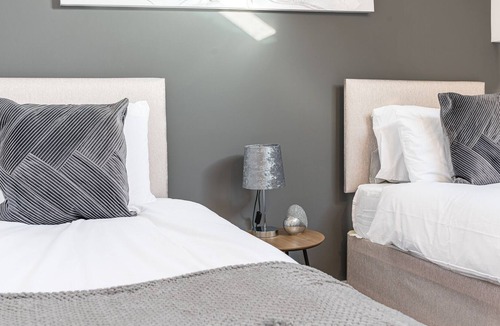 Barrow-in-Furness Apartment | Spacious 3 Bedroom Apartment