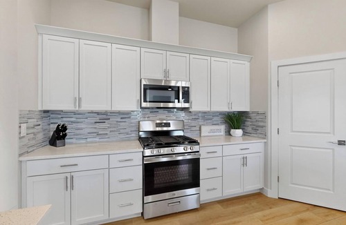 Rio Rancho House | Spacious 3 Bed/2 Bath with open floor plan. Garage included. Small Dogs OK