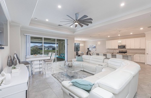 Rural Estates House | Spacious 3 Bed/3 Bath Pool Home