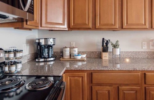 Johnson City Apartment | Spacious 3 Bed Condo Near ETSU