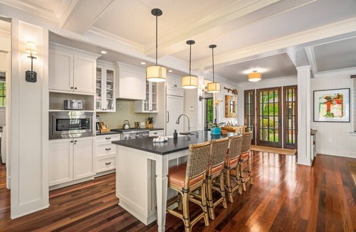 Kukuiula House | Spacious 3 Bed Cottage w AC, BBQ, Firepit