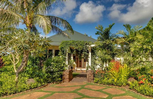Kukuiula House | Spacious 3 Bed Cottage w AC, BBQ, Firepit