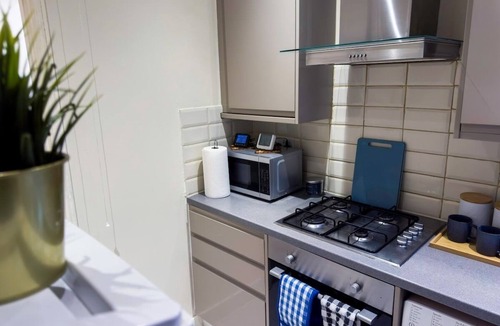 Stonebridge Apartment | Spacious 3 Bed Flat in Wembley with Private Garden