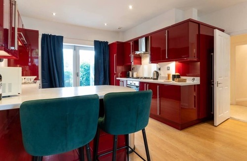 Knaresborough Apartment | Spacious 3 bed with Free parking