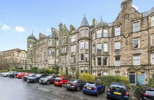 Bruntsfield Apartment | Spacious 3 bed home in Marchmont