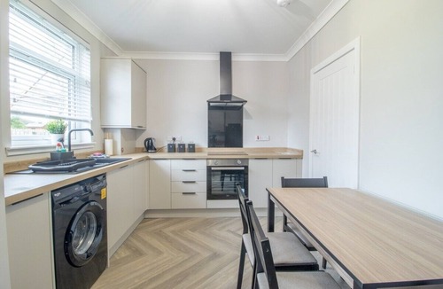 Airdrie House | Spacious 3-Bed Home in Airdrie