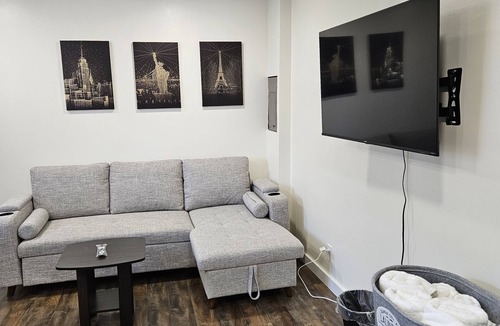 Des Moines House | Spacious 3 Bed Home Near Beach