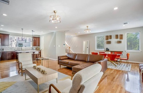 Riverside Terrace House | Spacious 3 Bed House|MD Anderson|FreeParking|Wi-Fi