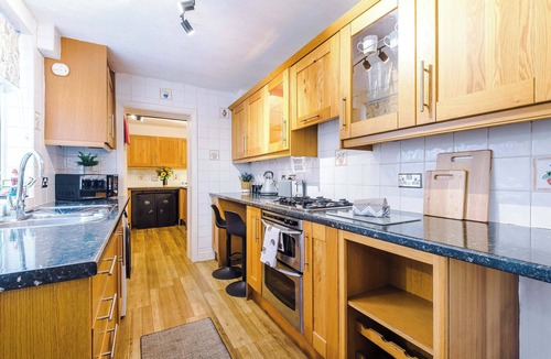 Nantwich House | Spacious 3 Bed, Perfect for Families and Groups!