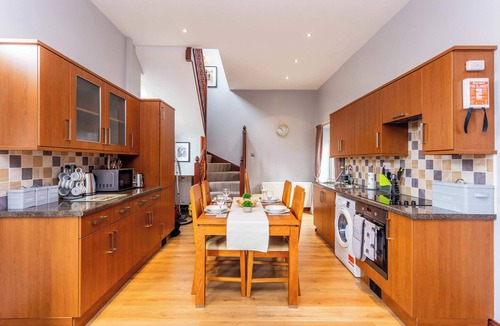 South Shields House | Spacious 3 Bedroom Home in South Shields by Beach