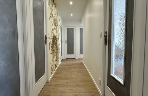 Aubervilliers Apartment | Spacious 3-bedroom near Paris - Private parking - Netflix
