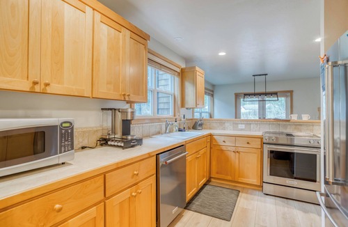 Shorepine Village House | Spacious 3-Bedroom Townhome in Shorepine Community!