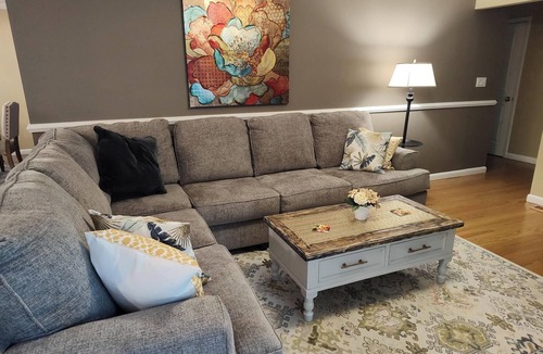 Montclair House | Spacious 3 bedroom, 2.5 baths, additional Queen sleeper sofa. Augusta Nat'l