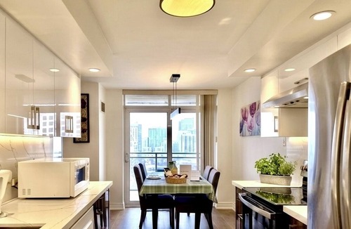 Islington - City Centre West Apartment | Spacious 3 Bedroom 2 Bath Condo in Toronto