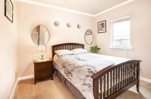 Brighton Apartment | Spacious 3 bedroom 2 bath Seattle Home