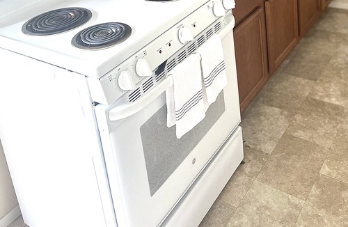 Houma Apartment | Spacious 3 Bedroom 2b Nature paradise